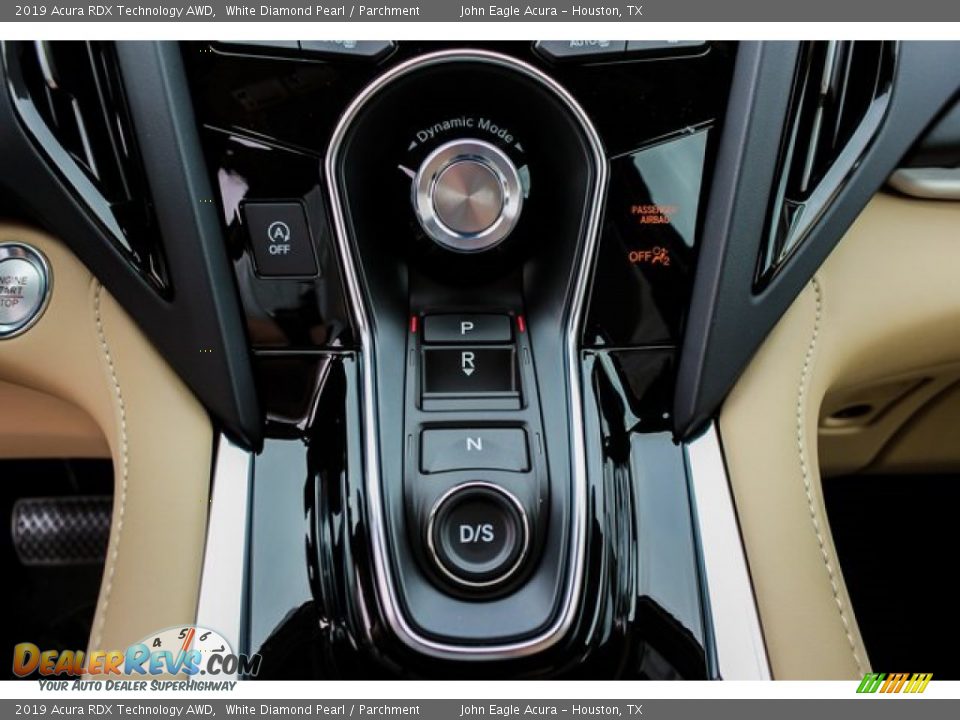 2019 Acura RDX Technology AWD White Diamond Pearl / Parchment Photo #29
