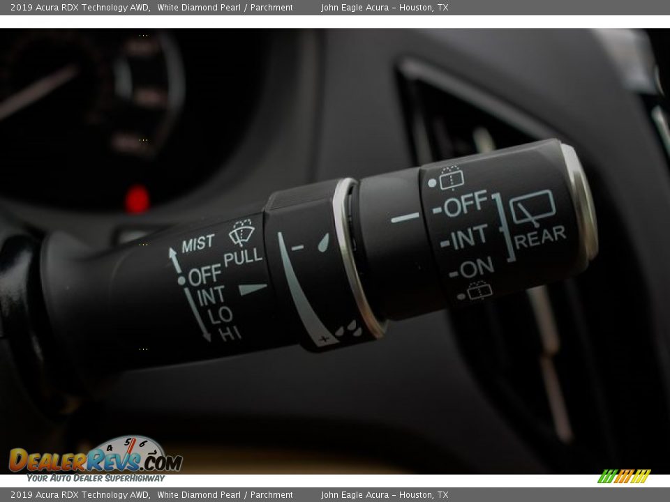 2019 Acura RDX Technology AWD White Diamond Pearl / Parchment Photo #35