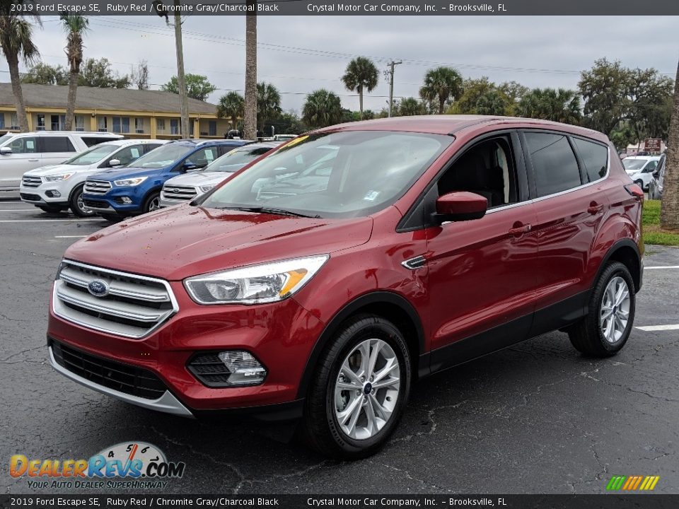 2019 Ford Escape SE Ruby Red / Chromite Gray/Charcoal Black Photo #1