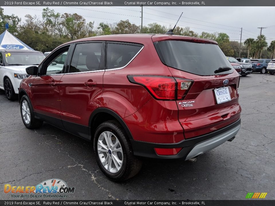 2019 Ford Escape SE Ruby Red / Chromite Gray/Charcoal Black Photo #3