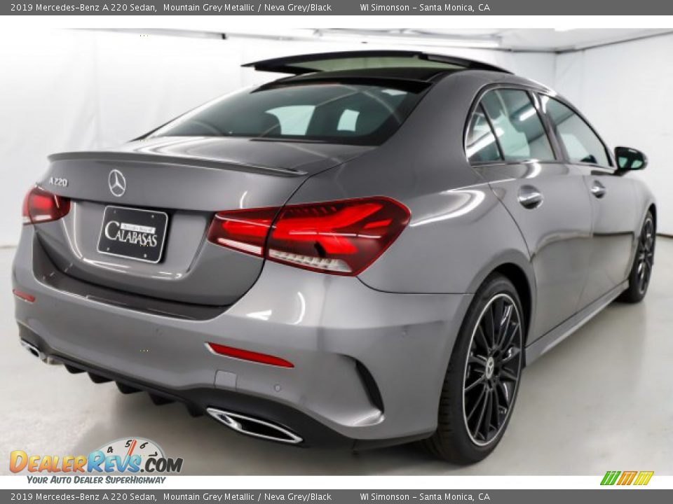 2019 Mercedes-Benz A 220 Sedan Mountain Grey Metallic / Neva Grey/Black Photo #3