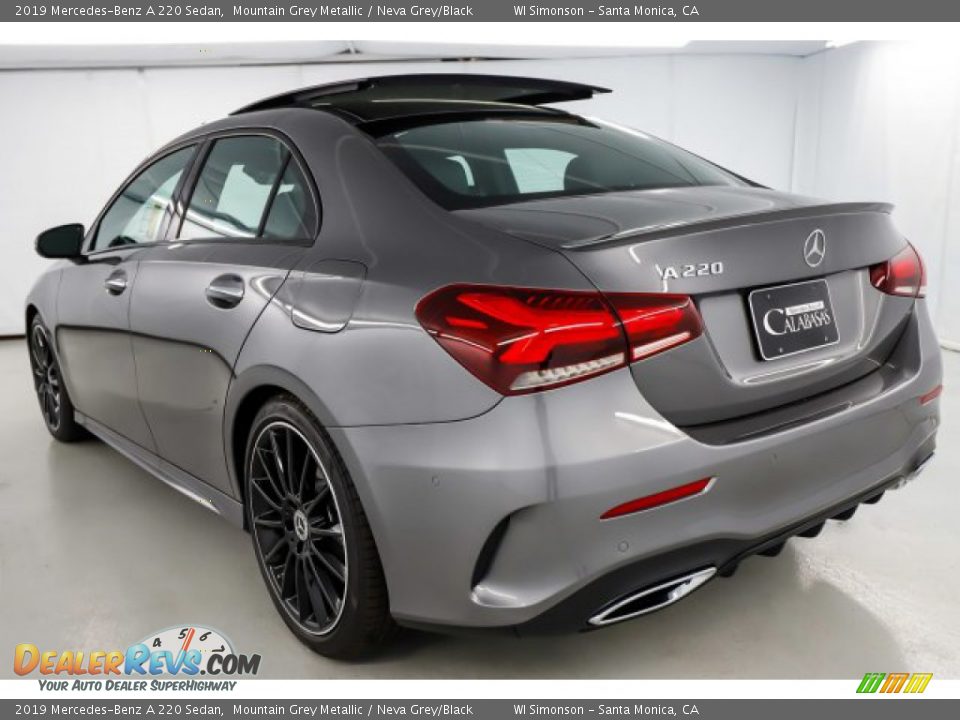 2019 Mercedes-Benz A 220 Sedan Mountain Grey Metallic / Neva Grey/Black Photo #5