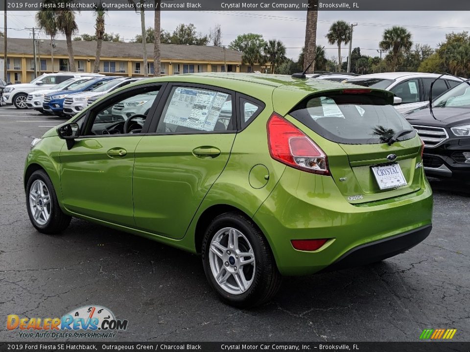 2019 Ford Fiesta SE Hatchback Outrageous Green / Charcoal Black Photo #3