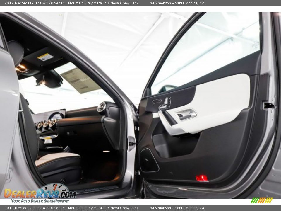 2019 Mercedes-Benz A 220 Sedan Mountain Grey Metallic / Neva Grey/Black Photo #15