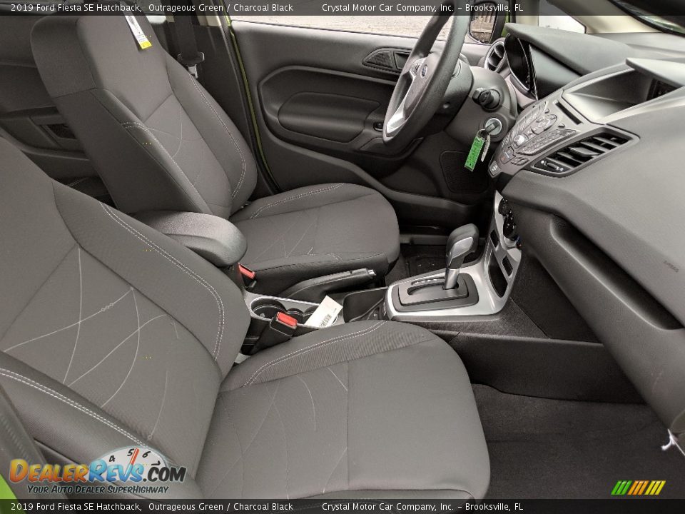 Front Seat of 2019 Ford Fiesta SE Hatchback Photo #12