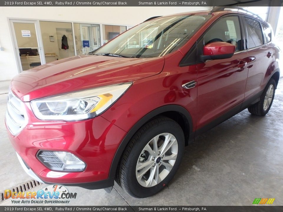 2019 Ford Escape SEL 4WD Ruby Red / Chromite Gray/Charcoal Black Photo #5
