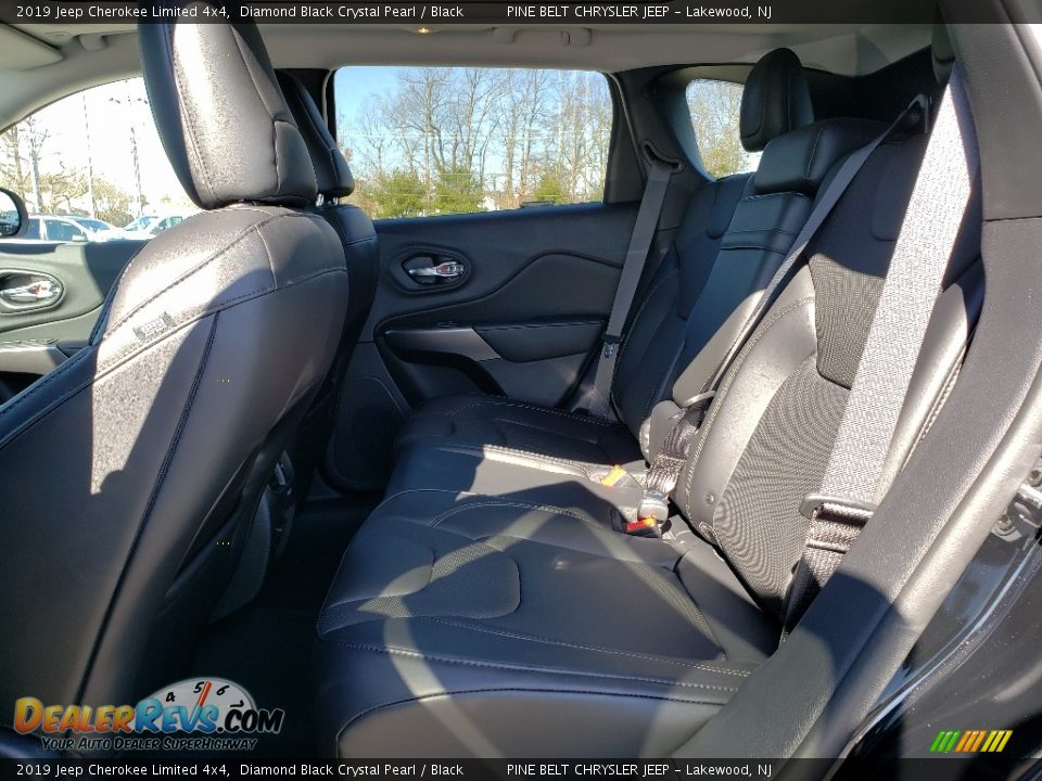 2019 Jeep Cherokee Limited 4x4 Diamond Black Crystal Pearl / Black Photo #6
