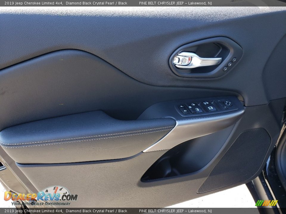 2019 Jeep Cherokee Limited 4x4 Diamond Black Crystal Pearl / Black Photo #8