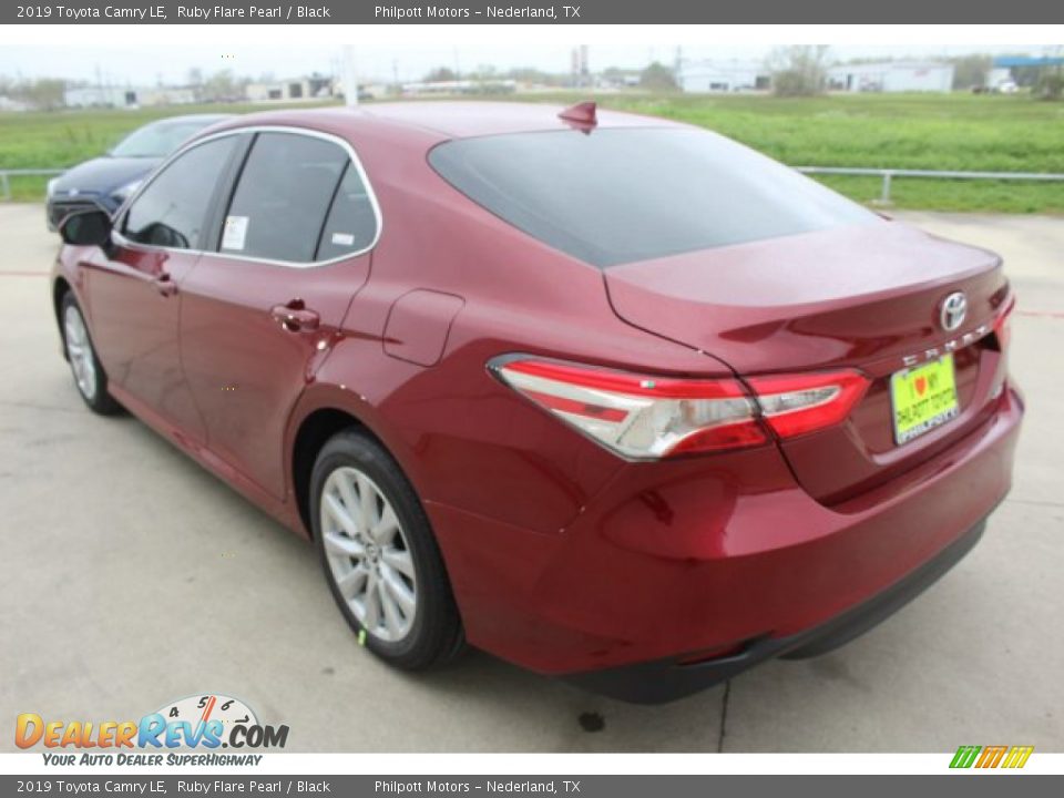 2019 Toyota Camry LE Ruby Flare Pearl / Black Photo #5