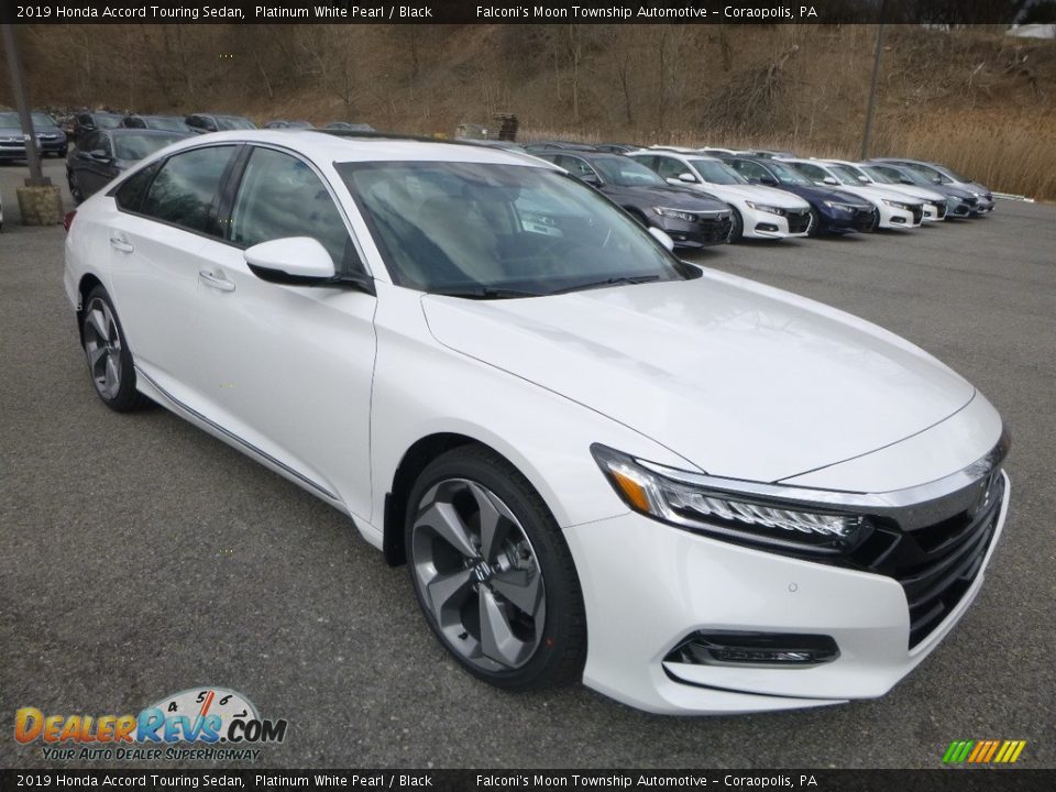 2019 Honda Accord Touring Sedan Platinum White Pearl / Black Photo #5