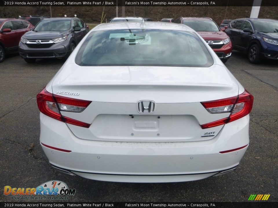 2019 Honda Accord Touring Sedan Platinum White Pearl / Black Photo #4