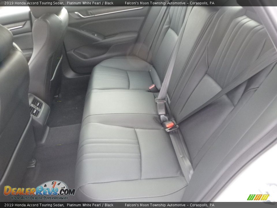 2019 Honda Accord Touring Sedan Platinum White Pearl / Black Photo #9