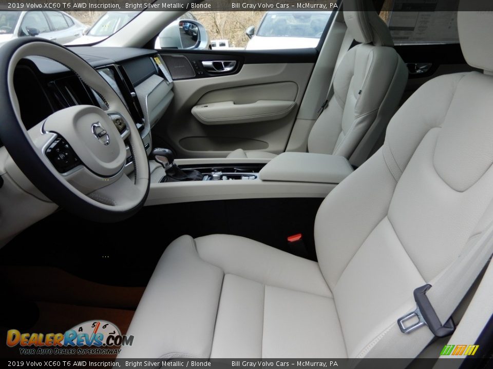 Front Seat of 2019 Volvo XC60 T6 AWD Inscription Photo #7