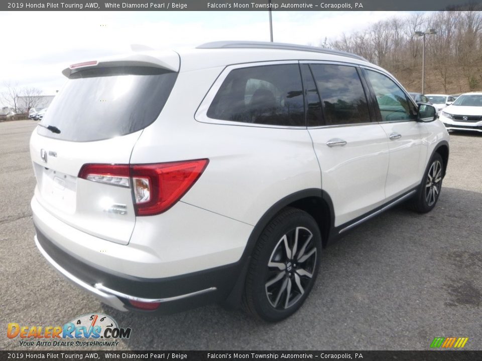 2019 Honda Pilot Touring AWD White Diamond Pearl / Beige Photo #4