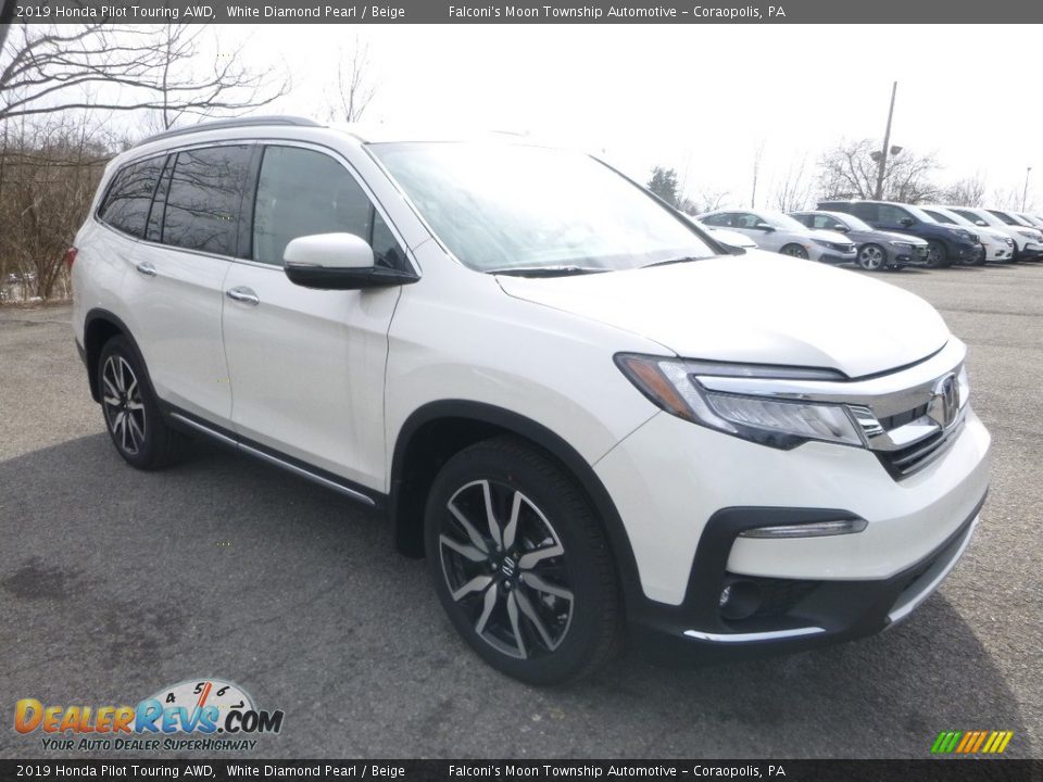 2019 Honda Pilot Touring AWD White Diamond Pearl / Beige Photo #5