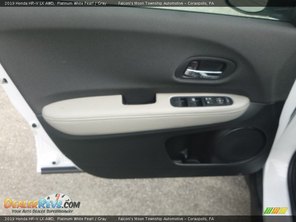 2019 Honda HR-V LX AWD Platinum White Pearl / Gray Photo #11