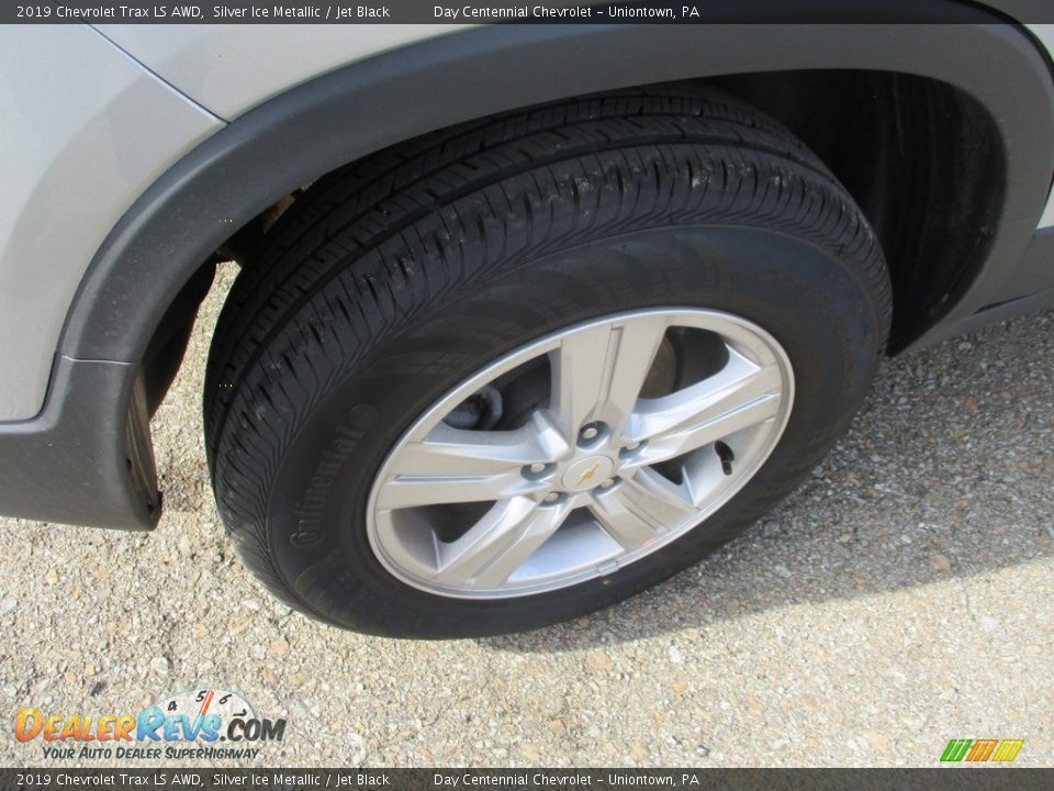 2019 Chevrolet Trax LS AWD Silver Ice Metallic / Jet Black Photo #11