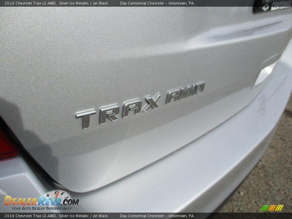 2019 Chevrolet Trax LS AWD Silver Ice Metallic / Jet Black Photo #14