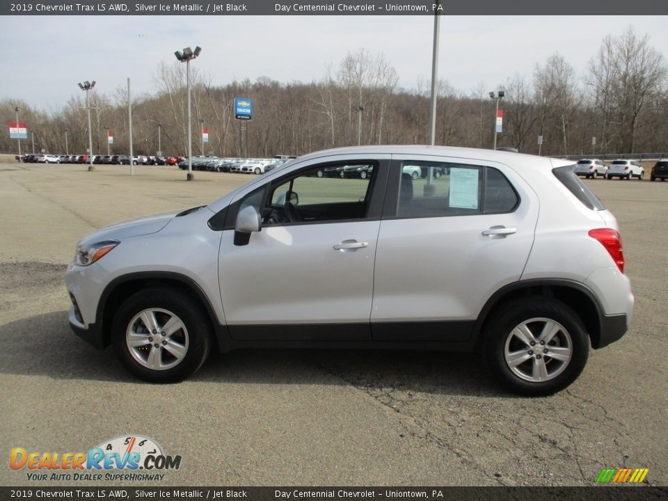 2019 Chevrolet Trax LS AWD Silver Ice Metallic / Jet Black Photo #18