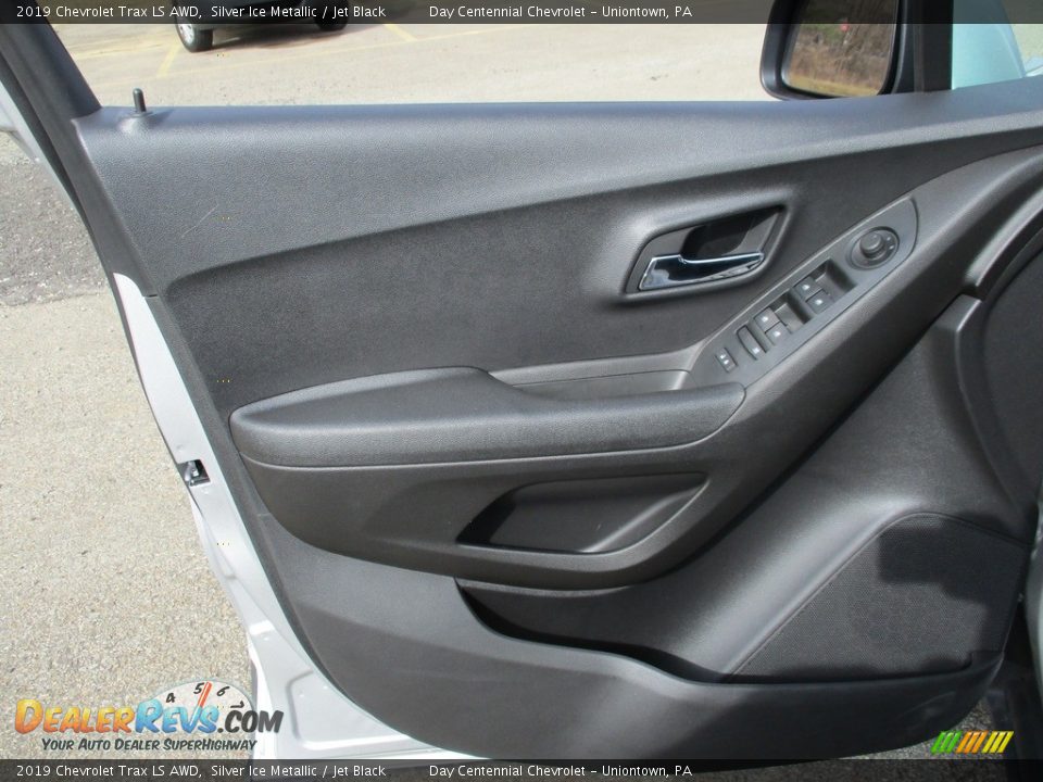 2019 Chevrolet Trax LS AWD Silver Ice Metallic / Jet Black Photo #26