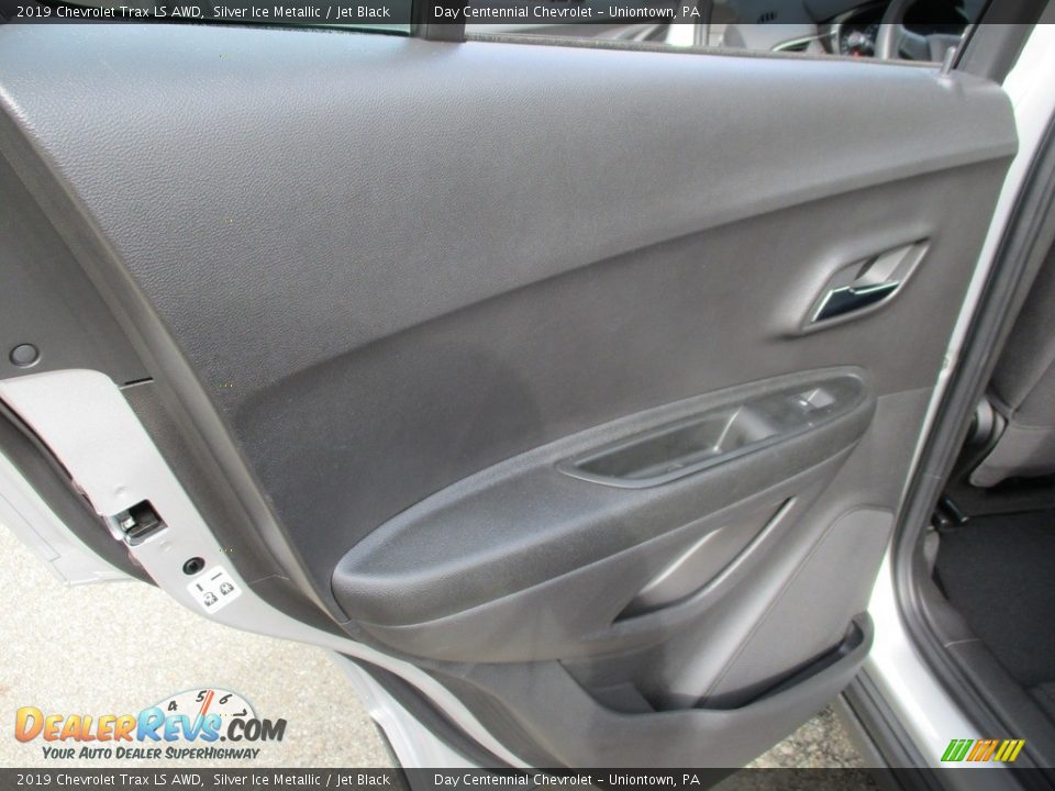2019 Chevrolet Trax LS AWD Silver Ice Metallic / Jet Black Photo #29