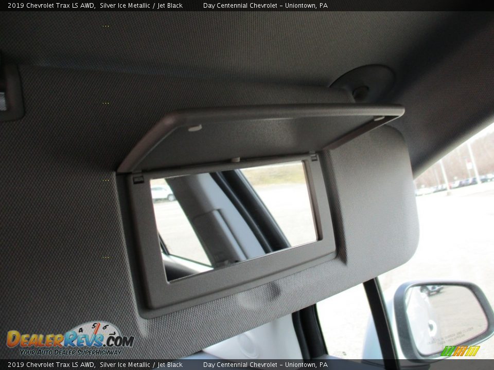 2019 Chevrolet Trax LS AWD Silver Ice Metallic / Jet Black Photo #34