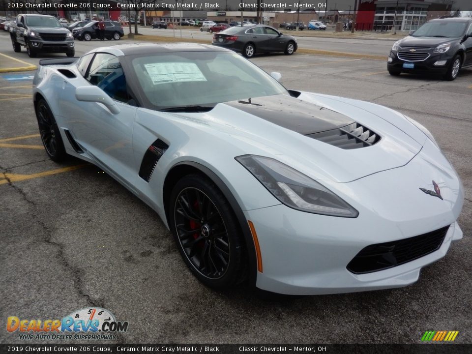 Front 3/4 View of 2019 Chevrolet Corvette Z06 Coupe Photo #3