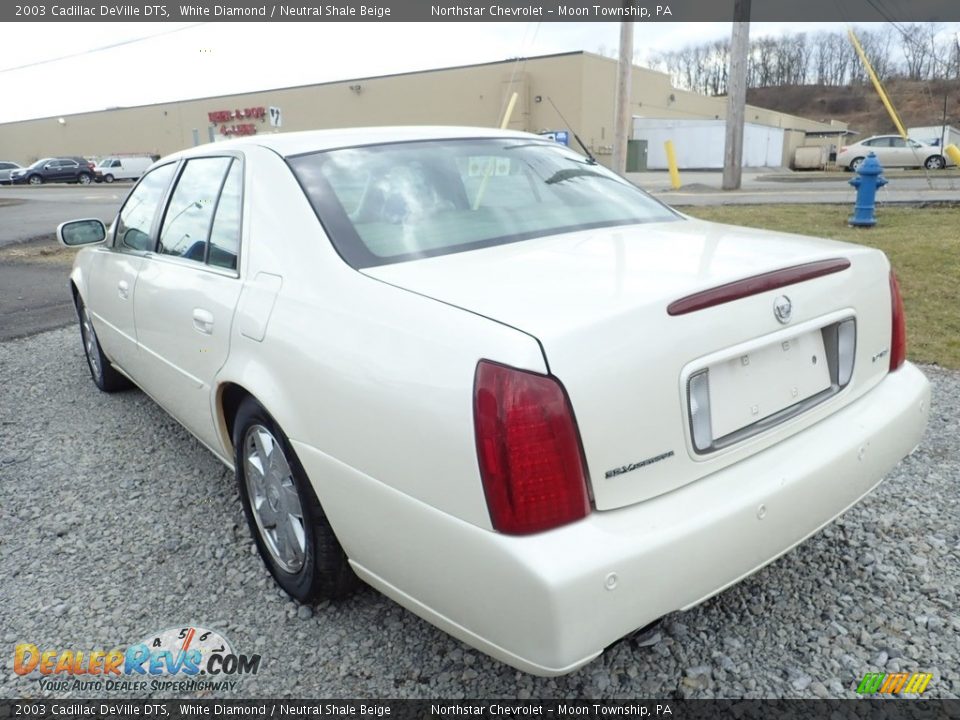 2003 Cadillac DeVille DTS White Diamond / Neutral Shale Beige Photo #2
