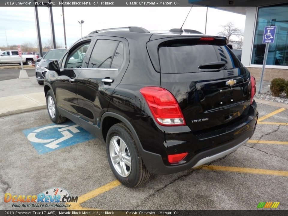 2019 Chevrolet Trax LT AWD Mosaic Black Metallic / Jet Black Photo #5