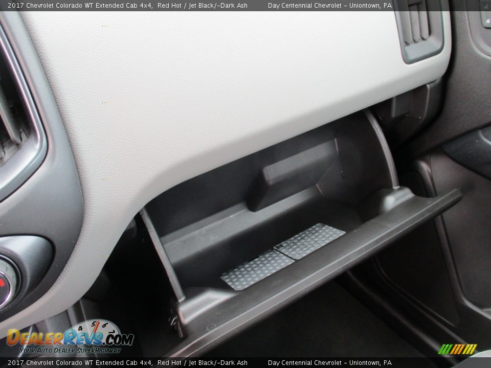 2017 Chevrolet Colorado WT Extended Cab 4x4 Red Hot / Jet Black/­Dark Ash Photo #33