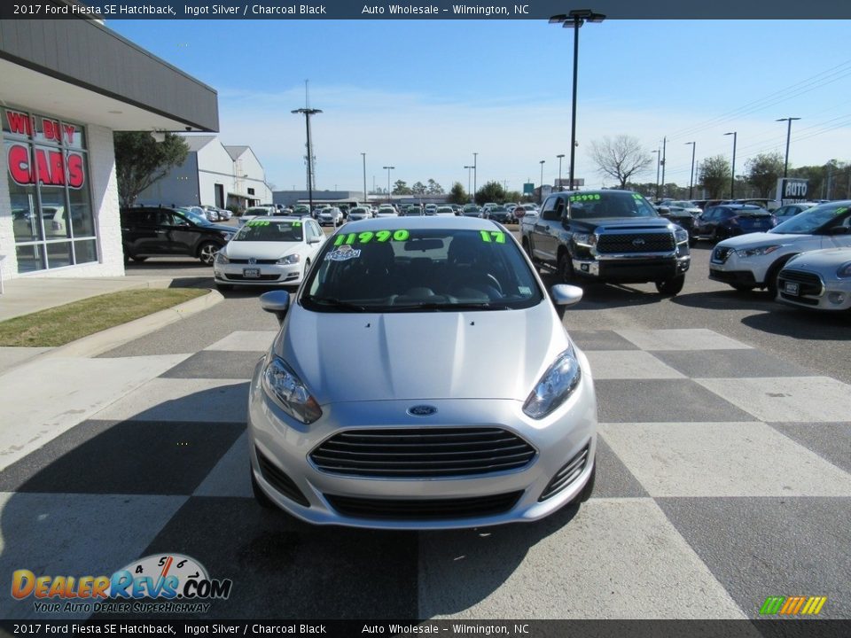 2017 Ford Fiesta SE Hatchback Ingot Silver / Charcoal Black Photo #2