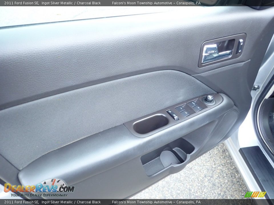 2011 Ford Fusion SE Ingot Silver Metallic / Charcoal Black Photo #19