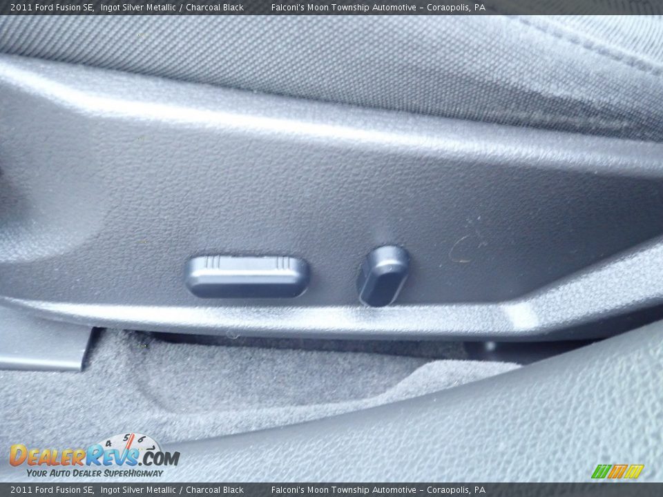 2011 Ford Fusion SE Ingot Silver Metallic / Charcoal Black Photo #20