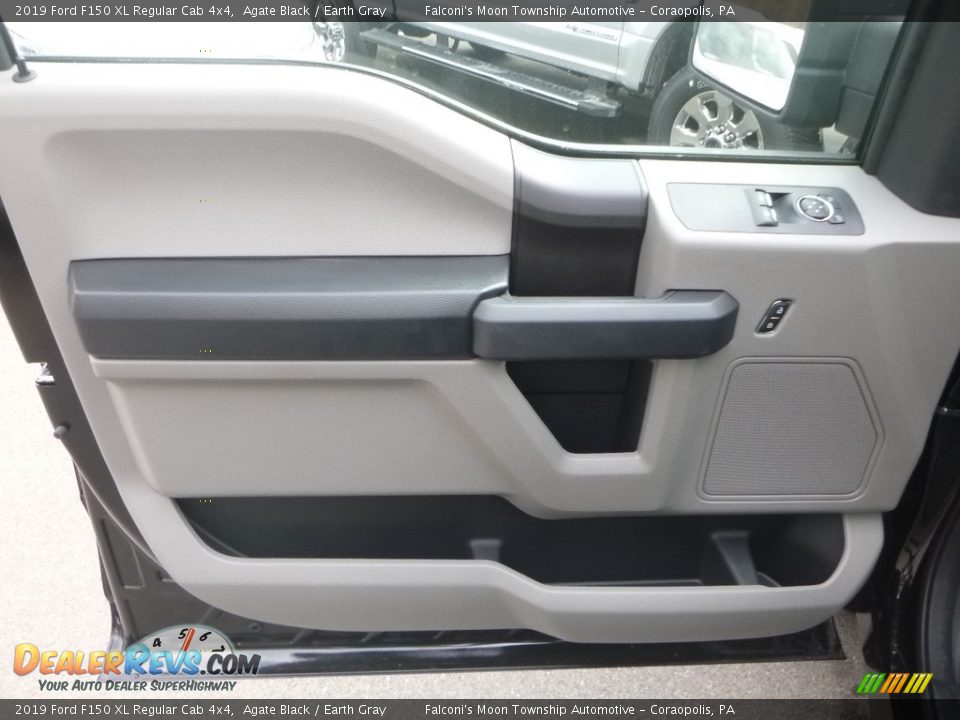 2019 Ford F150 XL Regular Cab 4x4 Agate Black / Earth Gray Photo #11