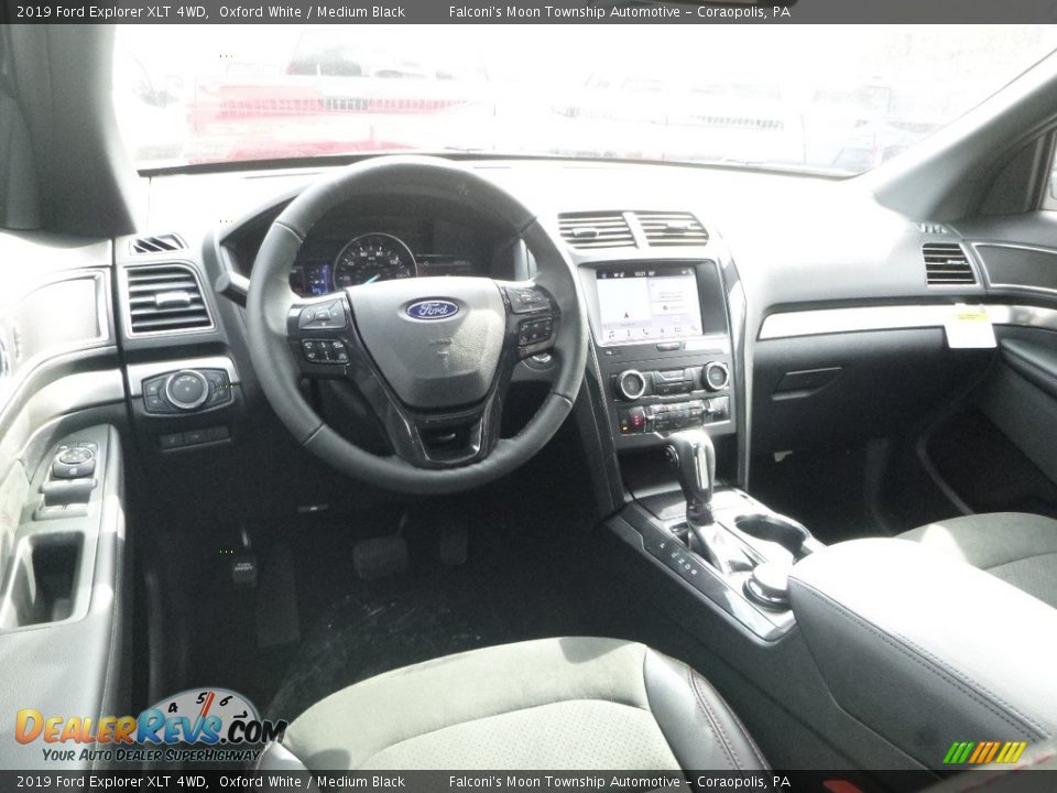 2019 Ford Explorer XLT 4WD Oxford White / Medium Black Photo #9