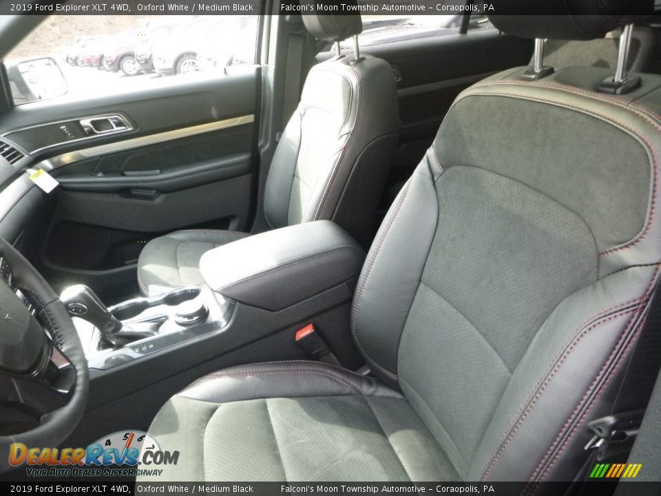 2019 Ford Explorer XLT 4WD Oxford White / Medium Black Photo #11