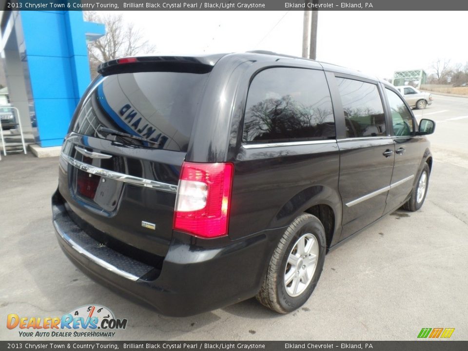 2013 Chrysler Town & Country Touring Brilliant Black Crystal Pearl / Black/Light Graystone Photo #5