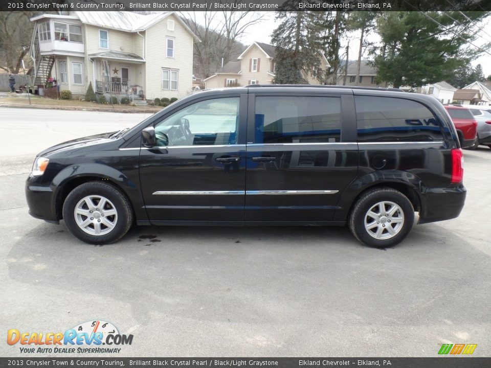 2013 Chrysler Town & Country Touring Brilliant Black Crystal Pearl / Black/Light Graystone Photo #8