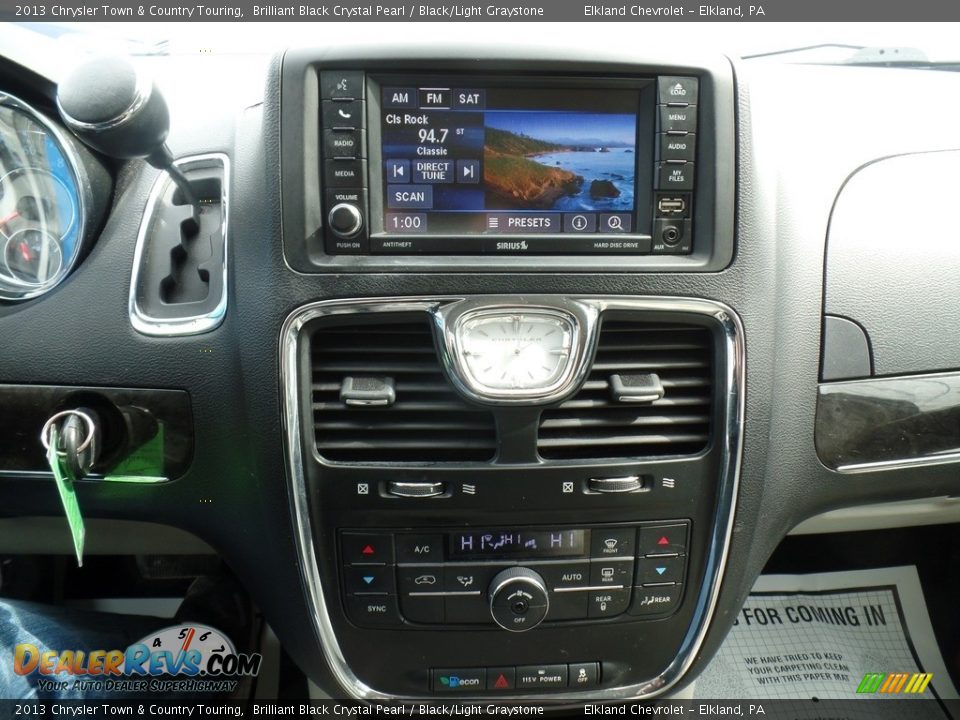 2013 Chrysler Town & Country Touring Brilliant Black Crystal Pearl / Black/Light Graystone Photo #21