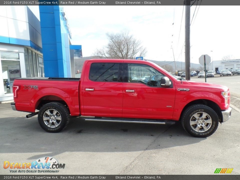 2016 Ford F150 XLT SuperCrew 4x4 Race Red / Medium Earth Gray Photo #4