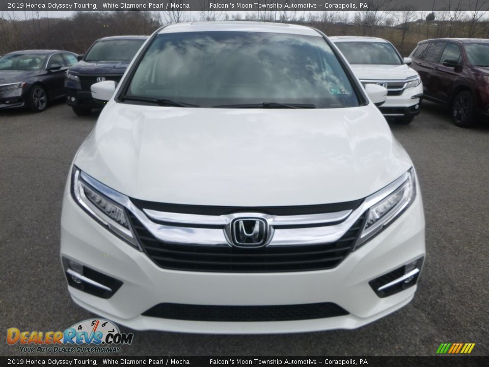 2019 Honda Odyssey Touring White Diamond Pearl / Mocha Photo #6