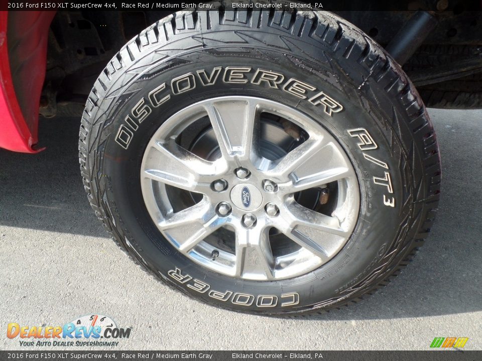 2016 Ford F150 XLT SuperCrew 4x4 Race Red / Medium Earth Gray Photo #9