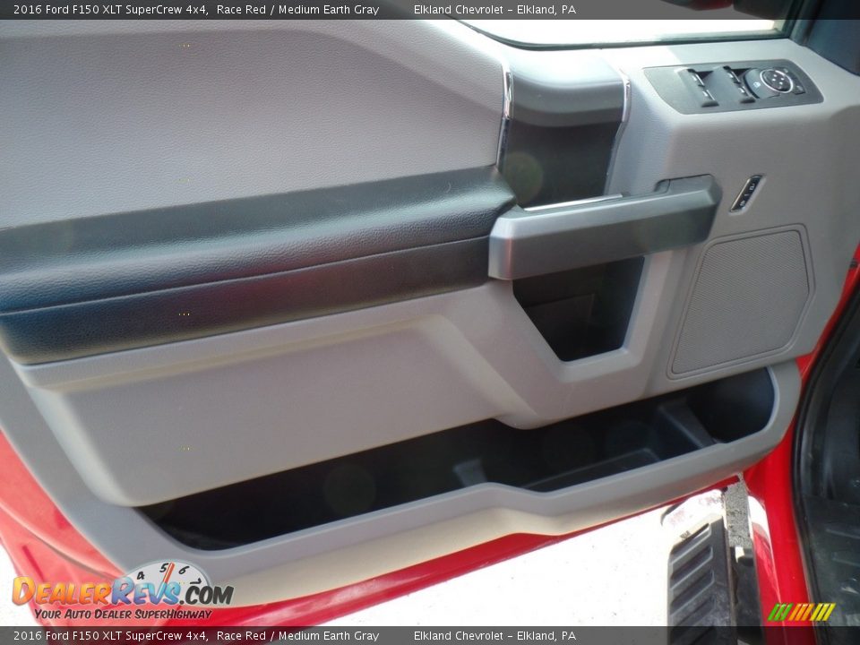2016 Ford F150 XLT SuperCrew 4x4 Race Red / Medium Earth Gray Photo #14