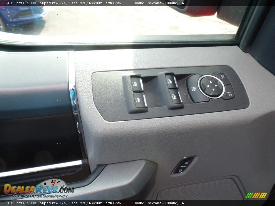 2016 Ford F150 XLT SuperCrew 4x4 Race Red / Medium Earth Gray Photo #15