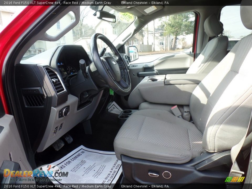 2016 Ford F150 XLT SuperCrew 4x4 Race Red / Medium Earth Gray Photo #16