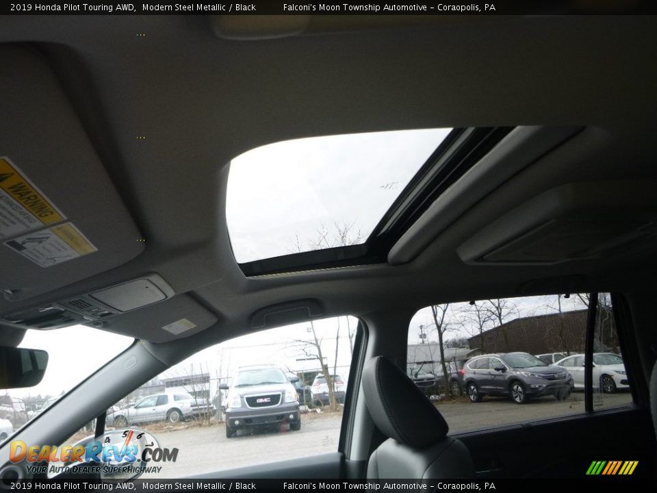 2019 Honda Pilot Touring AWD Modern Steel Metallic / Black Photo #13