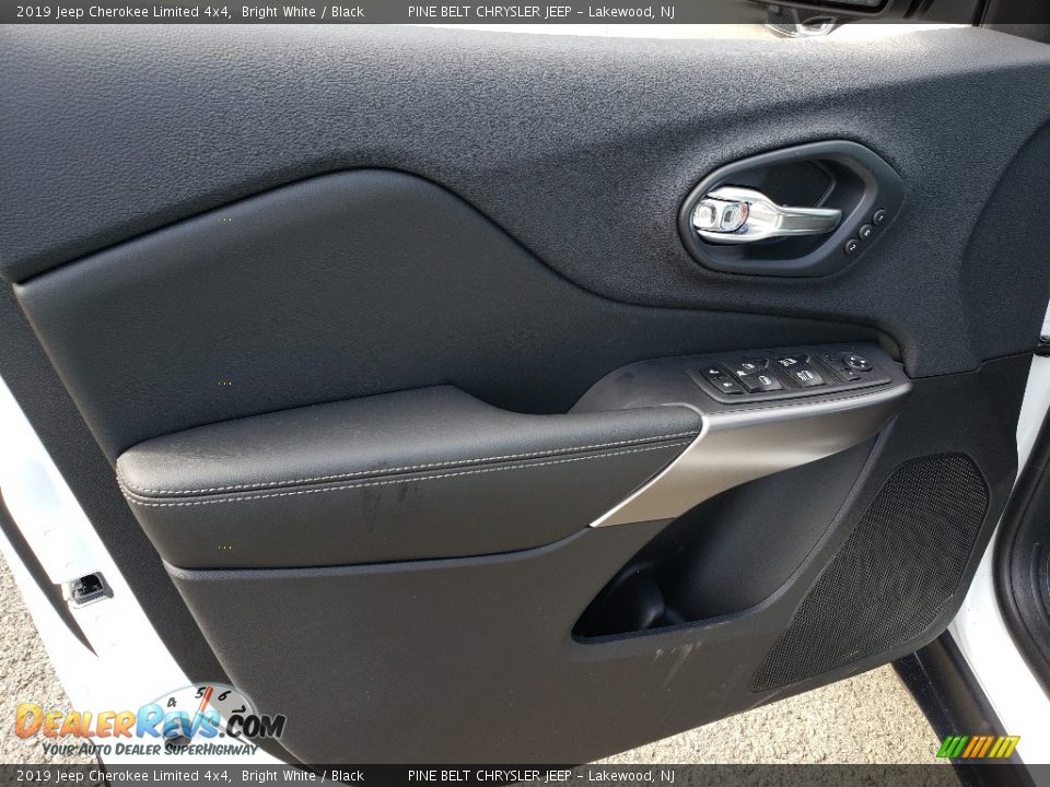 2019 Jeep Cherokee Limited 4x4 Bright White / Black Photo #8