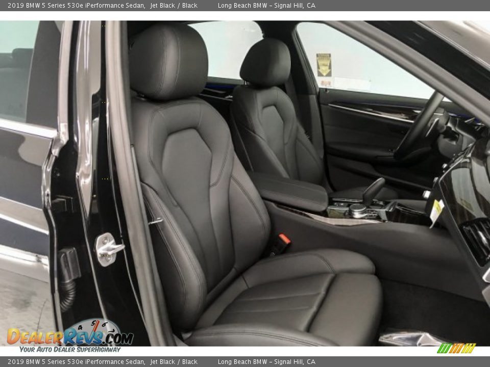 2019 BMW 5 Series 530e iPerformance Sedan Jet Black / Black Photo #5