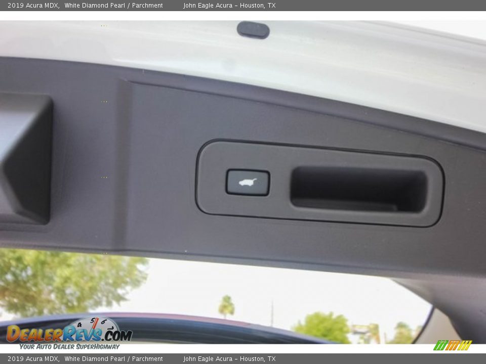 2019 Acura MDX White Diamond Pearl / Parchment Photo #22