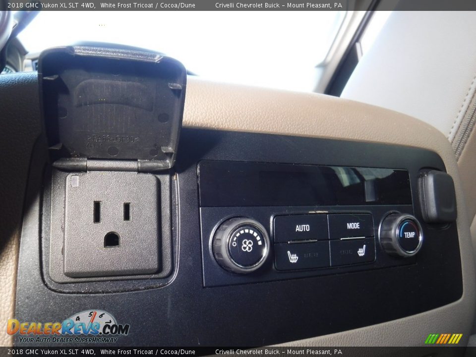 2018 GMC Yukon XL SLT 4WD White Frost Tricoat / Cocoa/Dune Photo #35